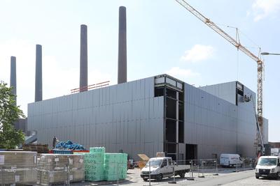 Baudokumentation der neuen Veranstaltungshalle 'Hafen 1' in der Autostadt in Wolfsburg