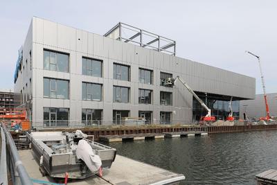 Baudokumentation der neuen Veranstaltungshalle 'Hafen 1' in der Autostadt in Wolfsburg