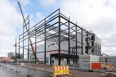 Baudokumentation der neuen Veranstaltungshalle 'Hafen 1' in der Autostadt in Wolfsburg