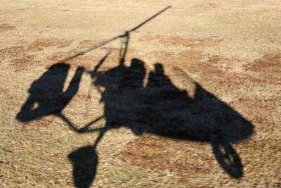 Unser Schatten vom Gyrocopter beim Ladeanflug in Ummern