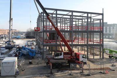 Baudokumentation der neuen Veranstaltungshalle 'Hafen 1' in der Autostadt in Wolfsburg